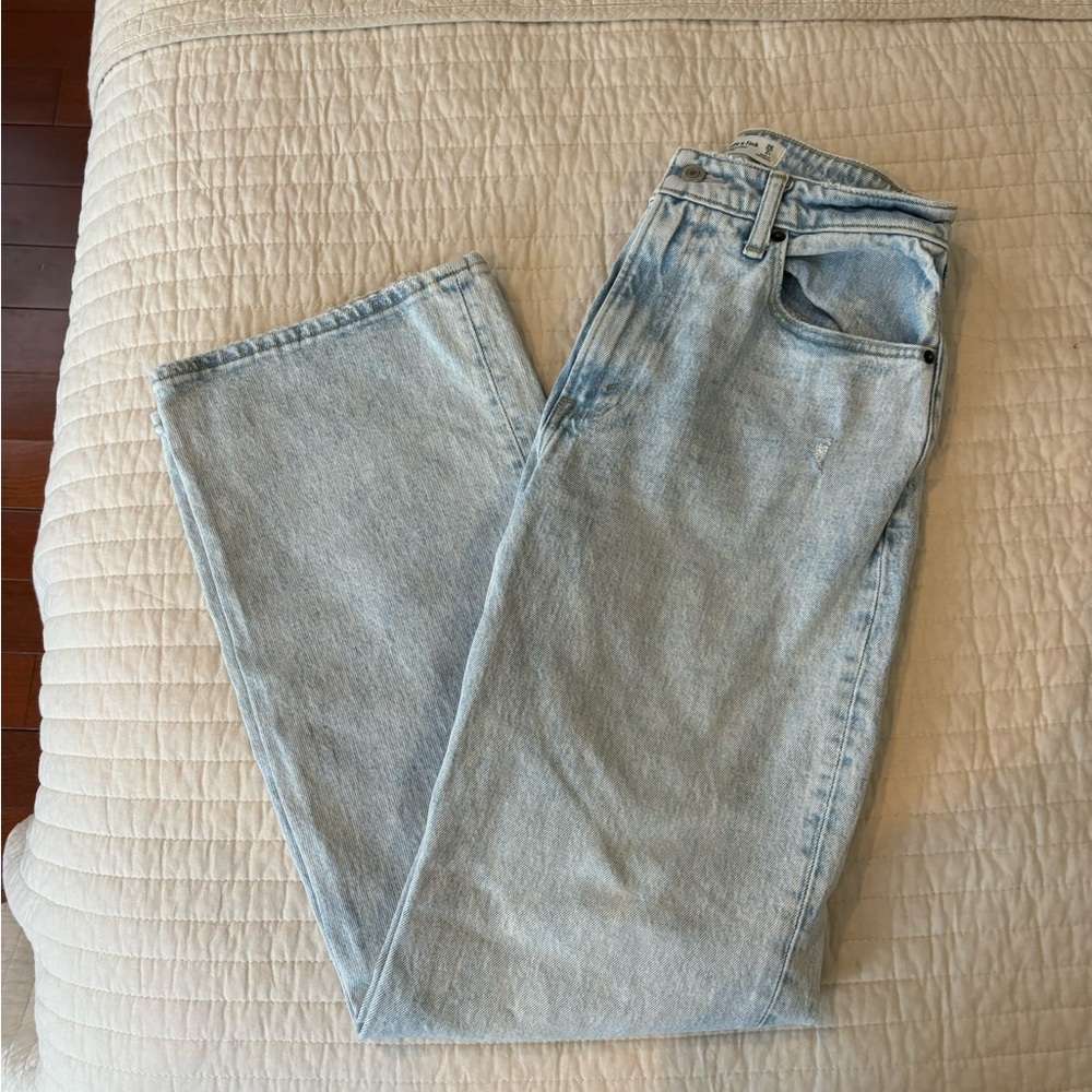 Abercrombie 90s Relaxed Jean High Rise - Picture 4 of 4